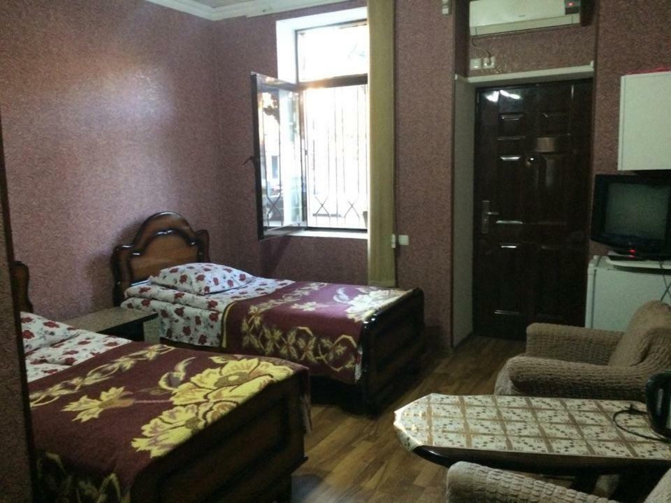 Pʼotʼi Temuriroom מראה חיצוני תמונה